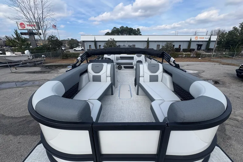 Slide: The Image of 2026 Alera M 25L pontoon boat with spacious seating and modern design. - 7