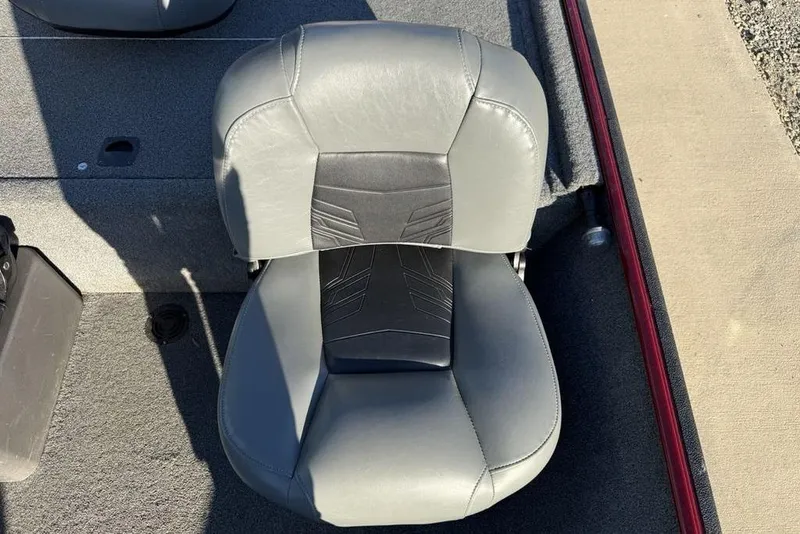 Slide: The Image of Gray seat on 2021 Tracker Bass Tracker Classic XL boat deck. - 17