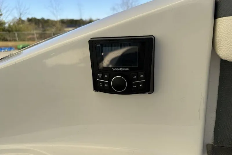 Slide: The Image of 2017 Cobalt R3 boat stereo system with control panel. - 42