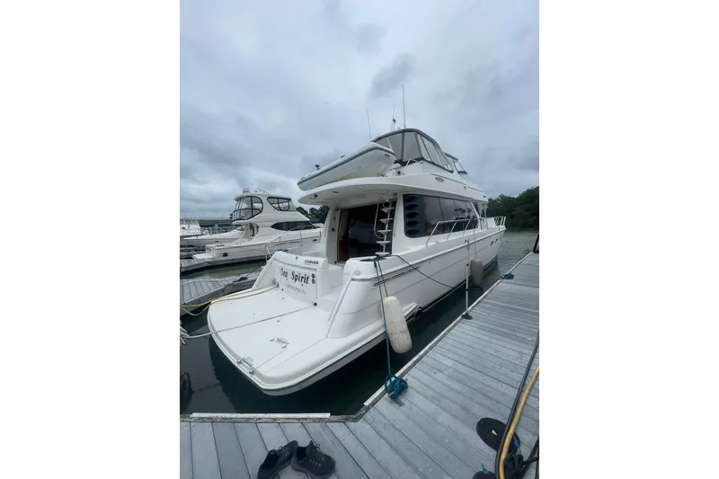 Slide: The Image of 2004 CARVER 570 VOYAGER "SEA SPIRIT" - 2