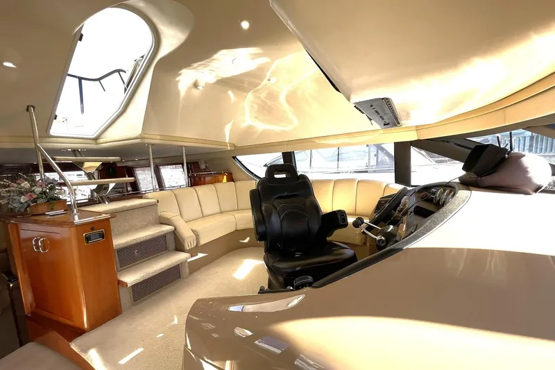 Slide: The Image of PILOTHOUSE LOOKING AFT TOWARDS THE STEPS UP TO THE FLYBRIDGE. - 23