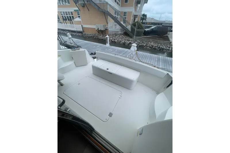 Slide: The Image of AFT COCKPIT OVERVIEW LOOKING AFT FROM PORT SIDE. - 84