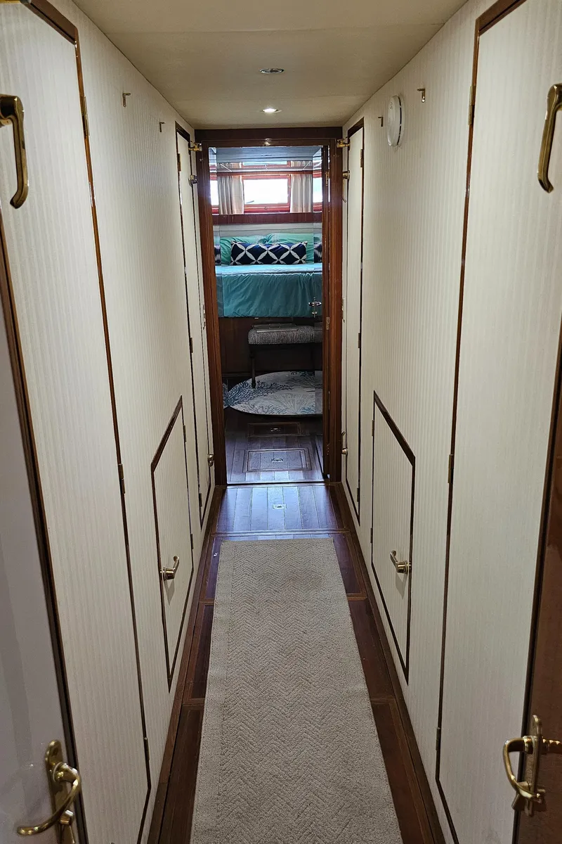 Slide: The Image of Jefferson Marquessa 60 MY 2005 - 92