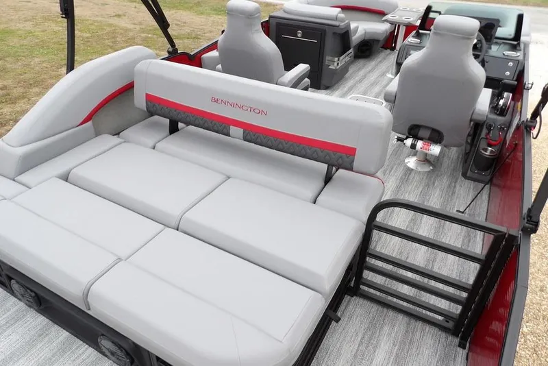 Slide: The Image of 2026 Bennington M Swingback 22 MSB pontoon boat with luxurious seating and modern design. - 40