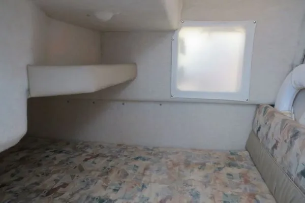 Slide: The Image of Bayliner 2859 Ciera Hardtop 1999 - 11