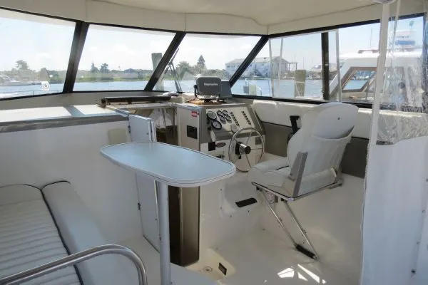 Slide: The Image of Bayliner 2859 Ciera Hardtop 1999 - 3