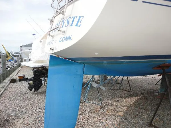 Slide: The Image of Oday Sloop 1983 - 9
