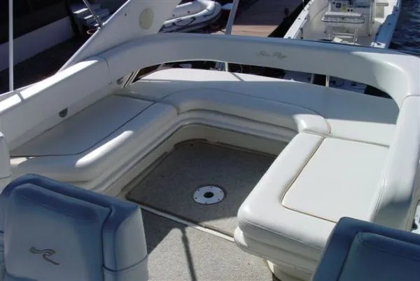 Slide: The Image of Sea Ray 3126's sedan bridge 1998 - 6