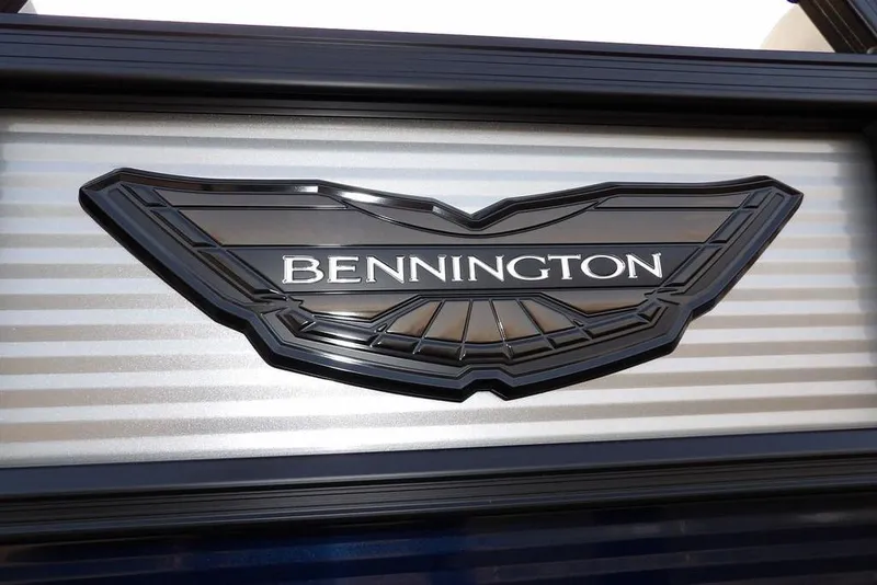 Slide: The Image of Bennington logo on 2026 M Swingback 22 MSB boat, sleek and modern design. - 44