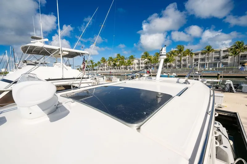 Slide: The Image of Boston Whaler 405 Conquest 2023 - 39