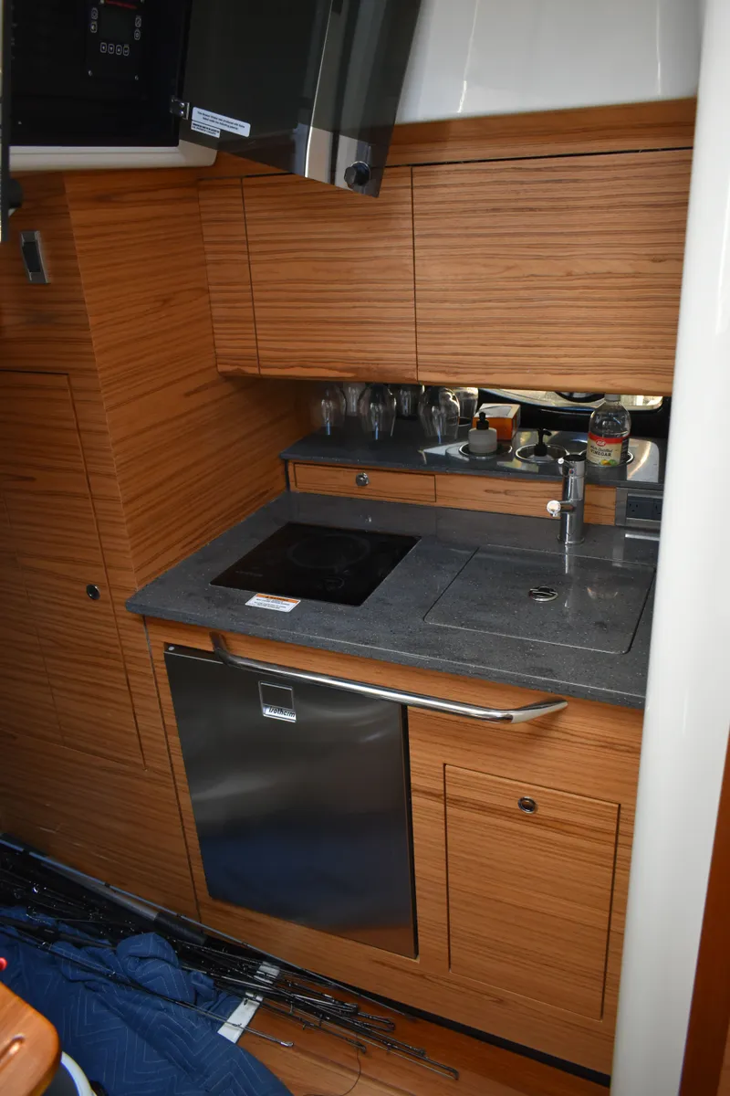 Slide: The Image of Boston Whaler Conquest 2023 - 22