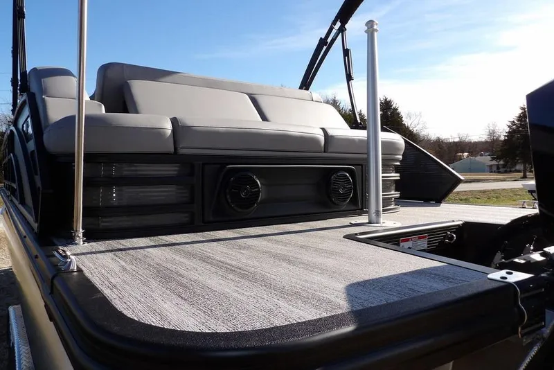 Slide: The Image of 2026 Bennington M Swingback 26 MSB pontoon boat with spacious seating and modern design. - 53