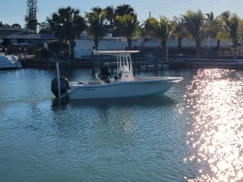 The Image of Tidewater 210 Adventure 2020 - 1