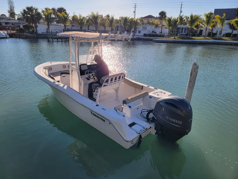 Slide: The Image of Tidewater 210 Adventure 2020 - 8