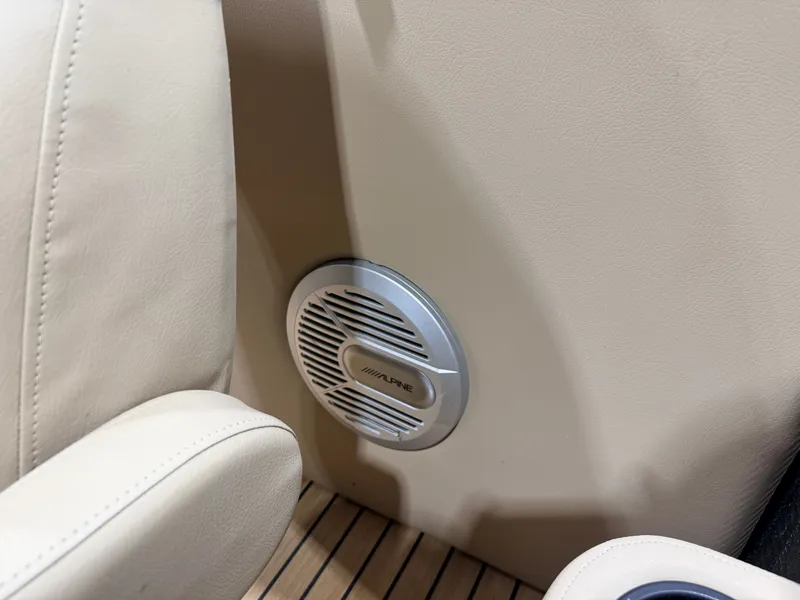 Slide: The Image of Harris 220 Solstice Pontoon 2015 - 38