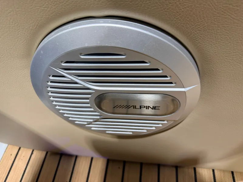 Slide: The Image of Harris 220 Solstice Pontoon 2015 - 42