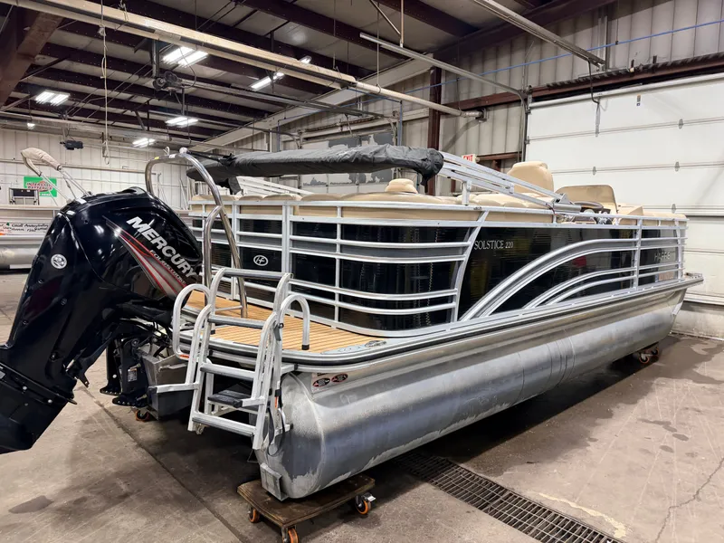 Slide: The Image of Harris 220 Solstice Pontoon 2015 - 57