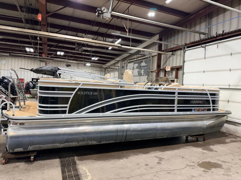 Slide: The Image of Harris 220 Solstice Pontoon 2015 - 59