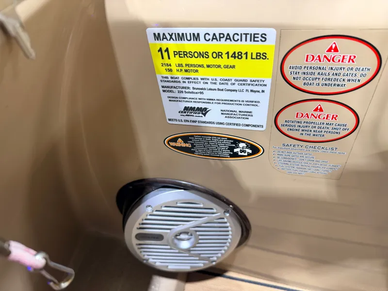 Slide: The Image of Harris 220 Solstice Pontoon 2015 - 66