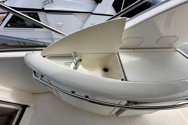 Slide: The Image of 2004 Meridian 580 Pilothouse yacht sink and countertop area. - 72