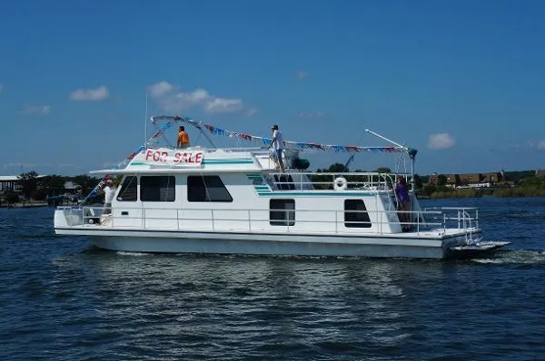 Slide: The Image of Gibson CABIN YACHT 2002 - 1