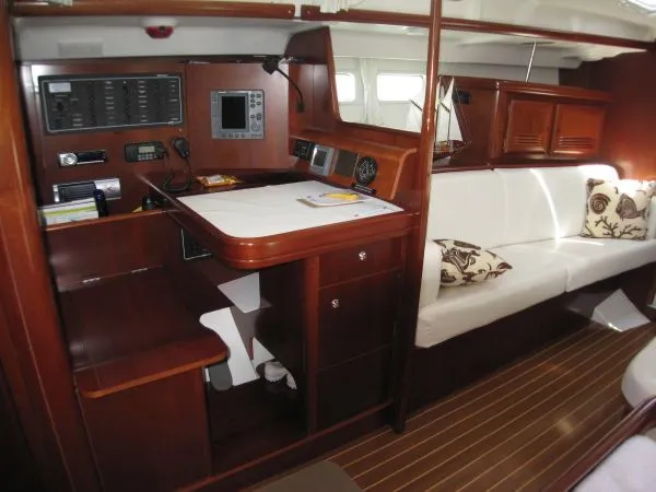 Slide: The Image of Beneteau 473 2006 - 10