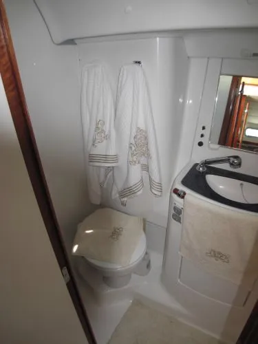 Slide: The Image of Beneteau 473 2006 - 9