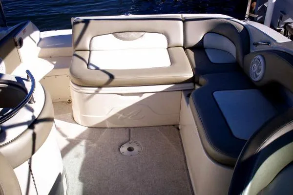 Slide: The Image of Sea Ray 270 Sundeck 2006 - 9