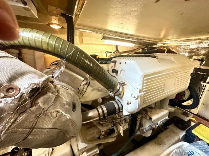 Slide: The Image of 2006 Riviera 42 Flybridge - Image 22 - 22