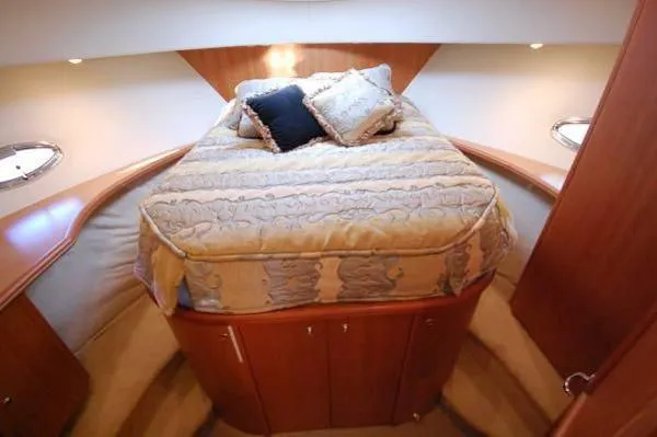 Slide: The Image of Silverton 43 Motor Yacht 2002 - 11