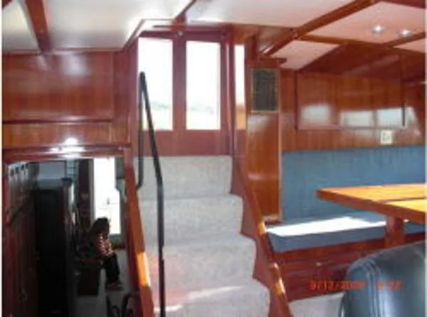 Slide: The Image of Pluckebaum Raised Pilothouse 2004 - 3