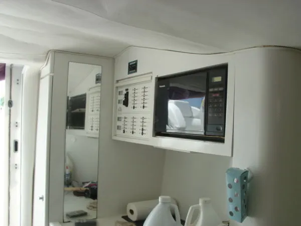 Slide: The Image of Baja triple engine offshore 1994 - 11