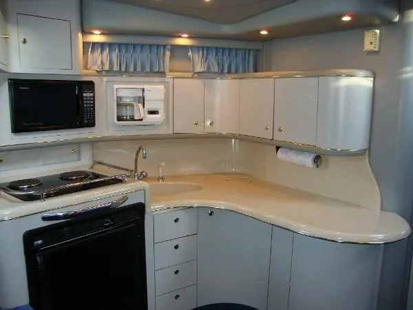 Slide: The Image of Sea Ray 370 Sundancer 1998 - 4