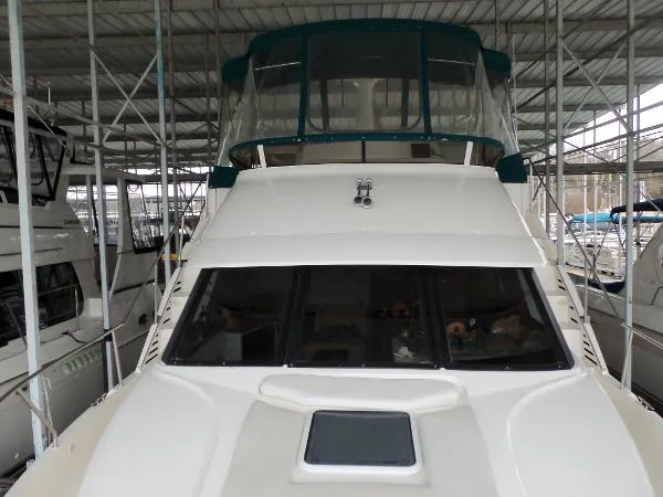 Slide: The Image of Silverton 392 Motor Yacht 2000 - 3