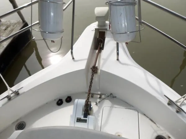 Slide: The Image of Silverton 392 Motor Yacht 2000 - 6