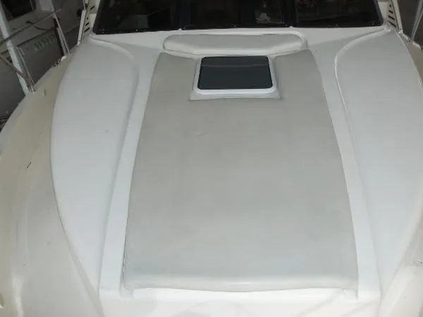 Slide: The Image of Silverton 392 Motor Yacht 2000 - 7