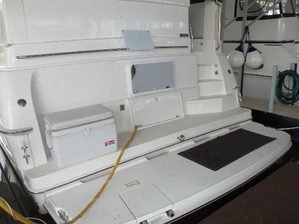 Slide: The Image of Silverton 392 Motor Yacht 2000 - 8