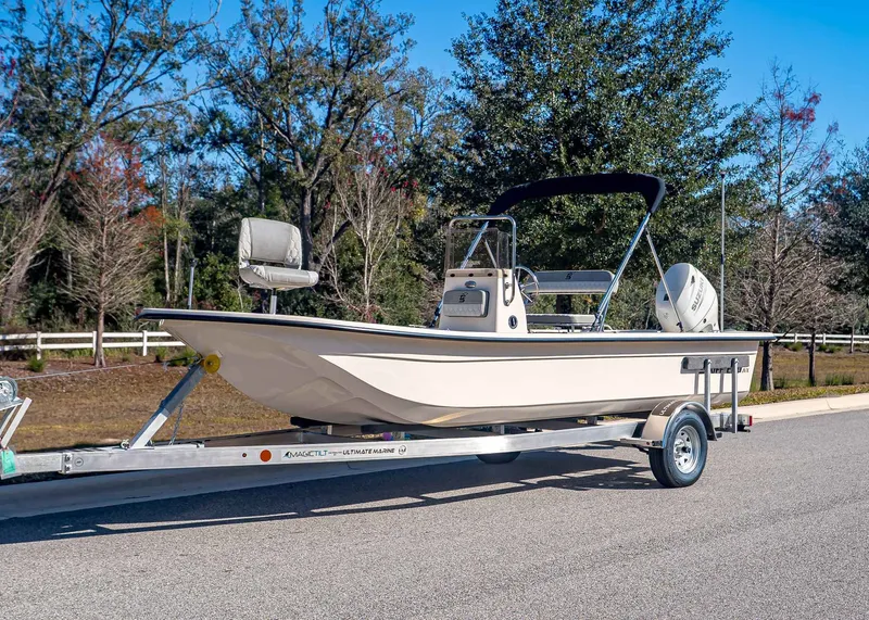 The Image of Carolina E20JVX 2026 - 1