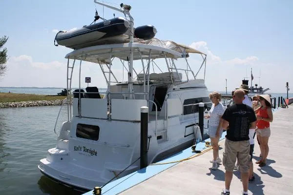 Slide: The Image of Mainship 37 Motor Yacht 1995 - 1
