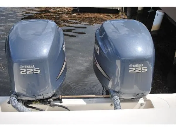 Slide: The Image of Pursuit 2870 Center Console 2003 - 2