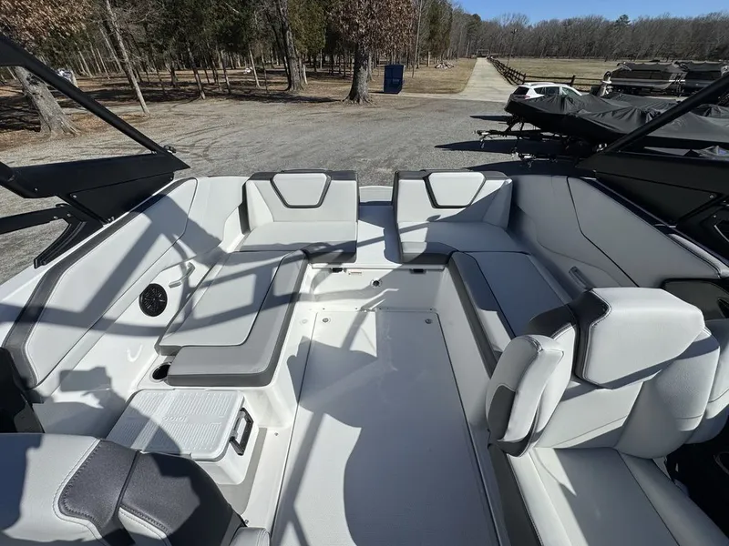 Slide: The Image of Yamaha AR250 2026 - 6