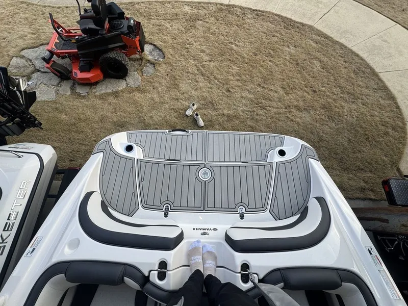 Slide: The Image of Yamaha 195S 2026 - 9