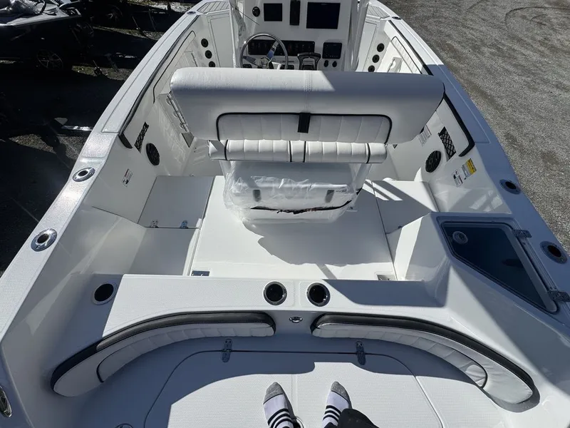 Slide: The Image of Yamaha 222 FSH Sport E 2026 - 11