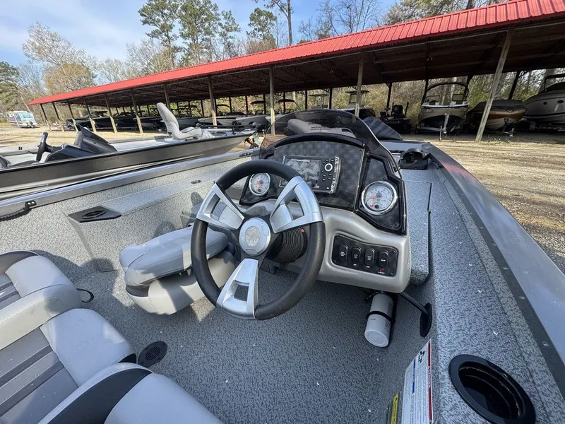 Slide: The Image of G3 Sportsman 1710 PFX 2026 - 2