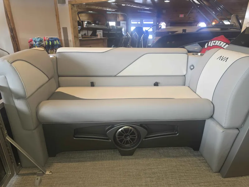 Slide: The Image of Avalon VEN 1780 CRU 2026 - 8