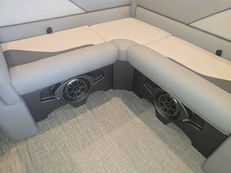 Slide: The Image of Avalon VEN 1780 CRU 2026 - 9