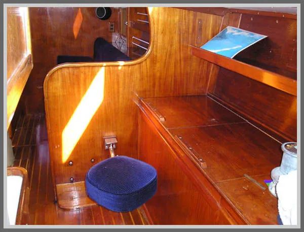 Slide: The Image of Gulfstar Mk II Center Cockpit 43 1979 - 3