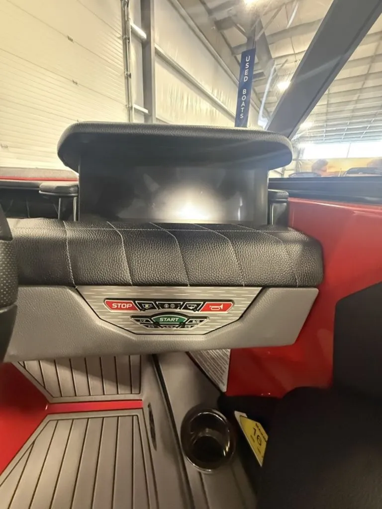 Slide: The Image of Nautique Super Air Nautique G23 2023 - 14