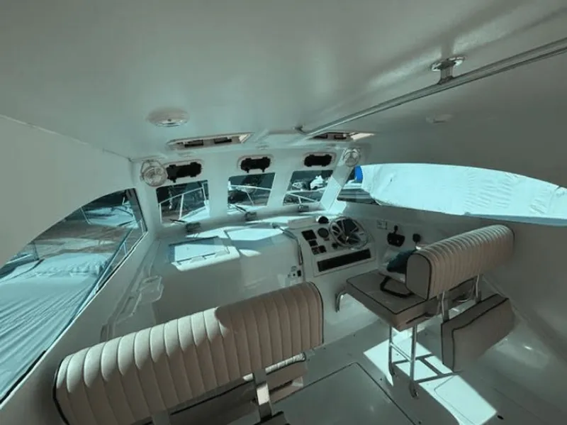 Slide: The Image of Mainship Pilot 30 2001 - 11