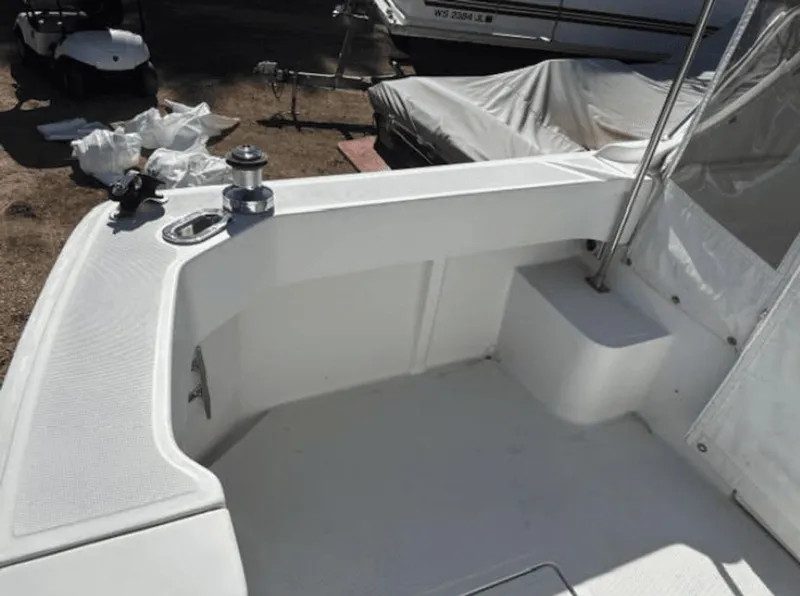 Slide: The Image of Mainship Pilot 30 2001 - 14